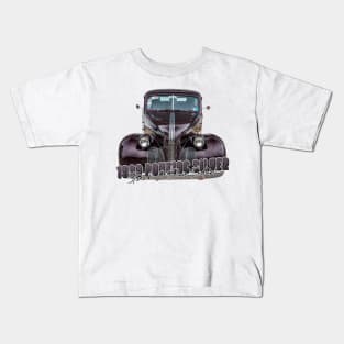 1939 Pontiac Silver Streak 2 Door Sedan Kids T-Shirt